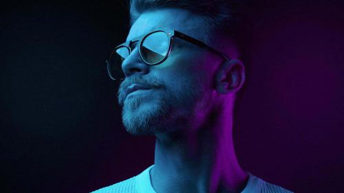 default-img